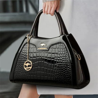 Luxuriöse Lacklederhandtaschen für Damen